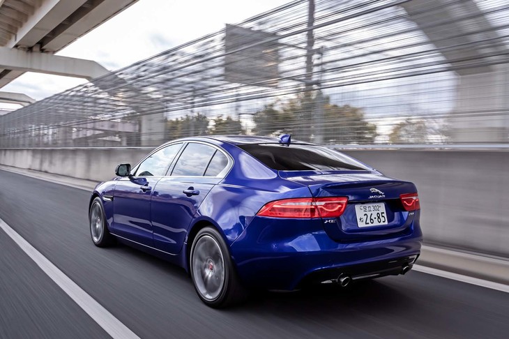 試乗を行った「XE」の認定中古車は、わずか3148kmという走行距離。まるで新車のようなコンディションだった。