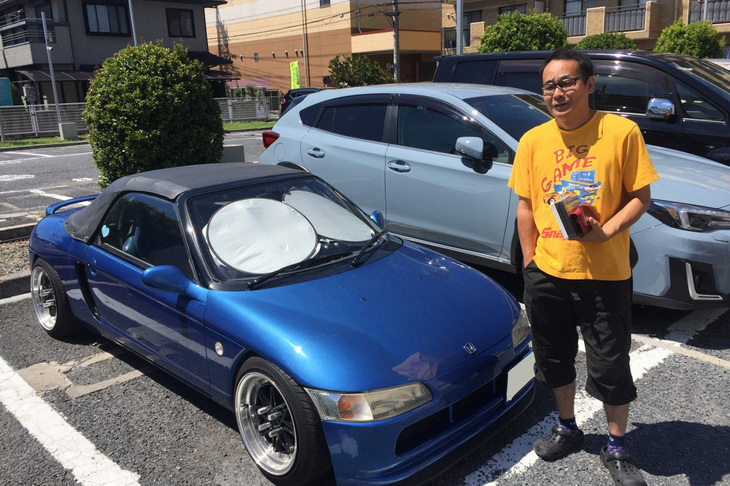 クマは13t車から「ビート」まで転がす。