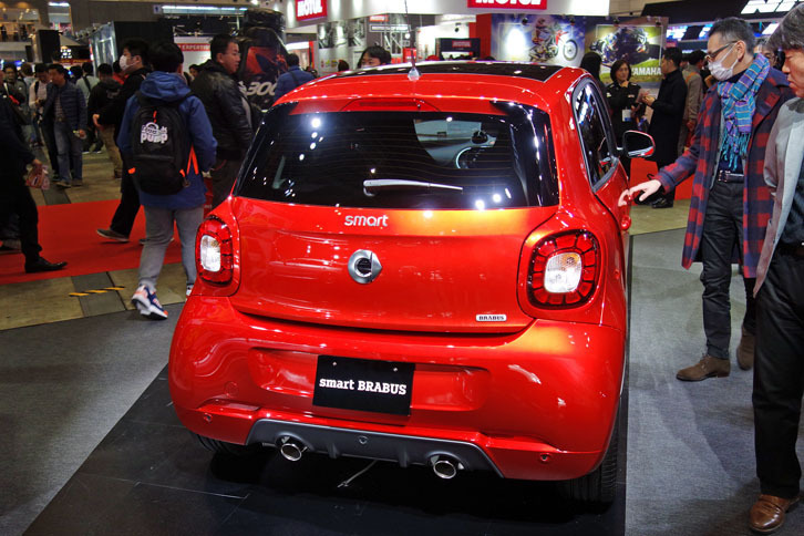 スマートBRABUSフォーフォー エクスクルーシブリミテッド