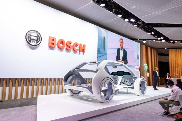 IAAモビリティー2021におけるボッシュのブース。メガサプライヤーに成長した同社は、自動車業界の未来を左右するだけの影響力を持っている。