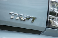 2020年6月に発売された「ダイハツ・タフト」。過去には同名のクロスカントリー車も存在したが、今回のモデル名はそれにあやかったものではなく、「Tough＆Almighty Fun Tool」という商品コンセプトの頭文字をとったものだ。