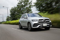 今回は、高速道路を中心に約210kmを試乗。燃費は満タン法で7.2km/リッター、車載の燃費計で7.8km/リッターを記録した。