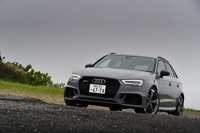 ボディーカラーは、試乗車の「ナルドグレー」を含む全9色がラインナップされる。