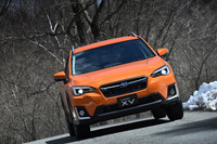 新型「XV」の最低地上高は200mm。「インプレッサスポーツ」より70mmも余裕がもたされている。