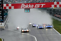 ウイダー HSV-010、鈴鹿を制し2勝目【SUPER GT 2011】