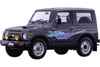 1981年に登場した2代目「ジムニー」。今から20年も前に生産終了したモデルだが、いまだにちまたで普通に見かける。写真は1990年に登場した「JA11型」。