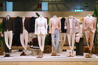 ブルネロクチネリの出展は、「ACTS OF INSTINCT（本能的な行動）」がテーマ。