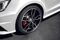 「アウディS1」シリーズに特別な内外装が魅力の限定モデルの画像