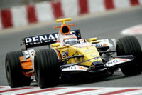 ルノー「R28」。前年の失敗を糧にマシンを大幅改良。アロンソを味方に、2005-06年の活躍を再び。（写真＝Renault）