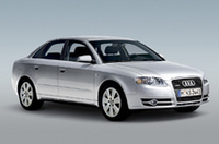 アウディの主力「A4」シリーズの装備を充実の画像