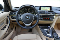 BMW、新型「3シリーズツーリング」を発売の画像