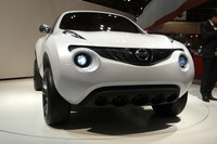 「日産カザーナ」