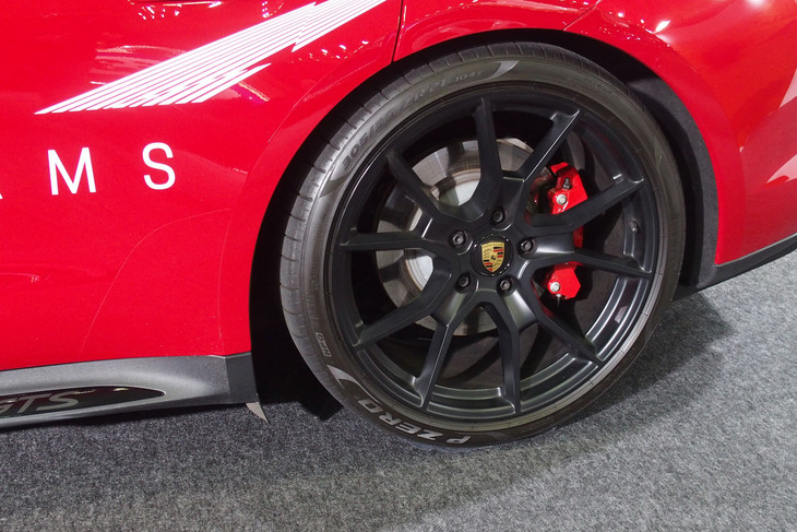 ポルシェ・タイカンGTS（2023年）