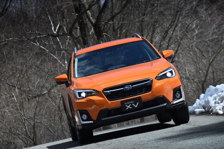 新型「XV」の最低地上高は200mm。「インプレッサスポーツ」より70mmも余裕がもたされている。