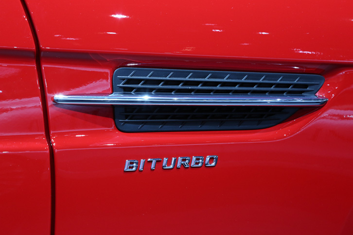 メルセデスAMG SLC43