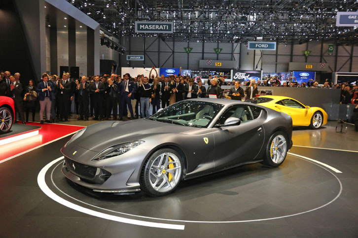 フェラーリ812スーパーファスト（写真＝フェラーリ）