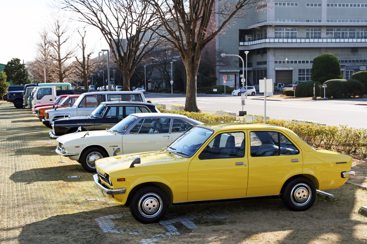 この日の歴代車両撮影会で、走行を披露した11台。
