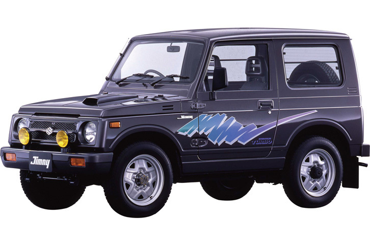 1981年に登場した2代目「ジムニー」。今から20年も前に生産終了したモデルだが、いまだにちまたで普通に見かける。写真は1990年に登場した「JA11型」。