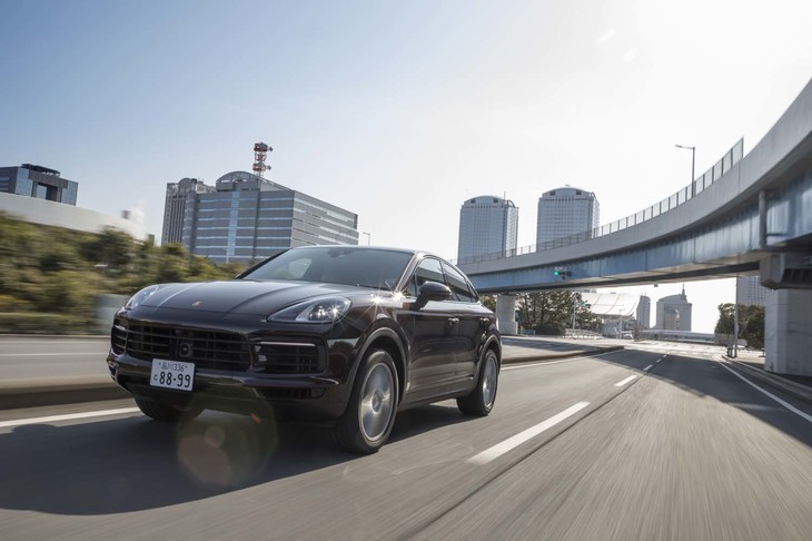 ポルシェ・カイエン クーペ