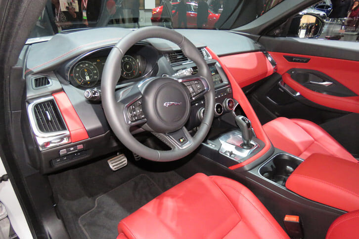 ジャガーEペース