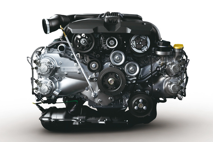 2010年の登場より、今日のスバル車に広く採用されている「FB」型エンジン。排気量2リッターの「FB20」はボア×ストローク＝84×90mmと、同排気量の「EJ」より大幅にロングストロークとなっている。