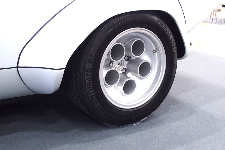 ランボルギーニ・カウンタックLP400S（1976年）／ガレーヂ伊太利屋