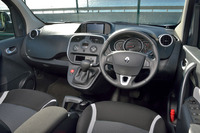 第1回：お手ごろ価格でも楽しさは満点輸入車チョイ乗りリポート～アンダー300万円編～の画像