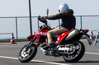 GASGAS SM700（6MT）の画像