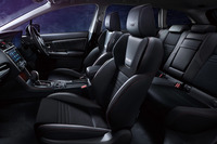 レカロシートを「レヴォーグ」で初設定した特別仕様車「2.0STI Sport EyeSightブラックセレクション」のインテリア。