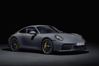 「ポルシェ911」に初のハイブリッドモデルが登場　その特徴を分析する