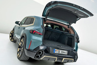 BMWが新型車「XM」を発表　最高出力653PSのハイパフォーマンスPHEVの画像