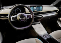 ステランティスが「フィアット600e」の情報を先行公開　イタリア発の新型電気自動車の画像