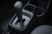 軽のプラットフォームに1リッターエンジンを搭載　スズキの新型SUV「エスプレッソ」登場の画像