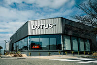 2025年1月19日にオープンした「ロータス神戸」。ロータスの新CIを採用した、日本で最初のショールームとなる。