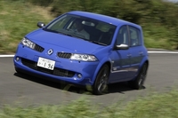 ルノー・メガーヌRS（FF/6MT）【ブリーフテスト】の画像