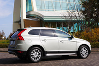 【スペック】XC60 T6 SE AWD:全長×全幅×全高＝4625×1890×1715mm／ホイールベース＝2775mm／車重＝1930kg／駆動方式＝4WD／3リッター直6DOHC24バルブターボ（285ps/5600rpm、40.8kgm/1500-4800rpm）／価格＝599.0万円（テスト車＝638.0万円／セーフティパッケージ＝20.0万円／ファミリーパッケージ＝4.0万円／セキュリティーパッケージ＝15.0万円）