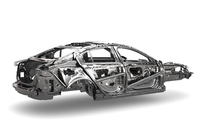 「XE」のアルミニウムアーキテクチャー。アルミニウム製モノコック構造の採用は、このセグメントでは初の試みとなる。
    