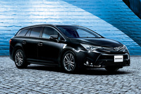 「トヨタ・アベンシスLi」