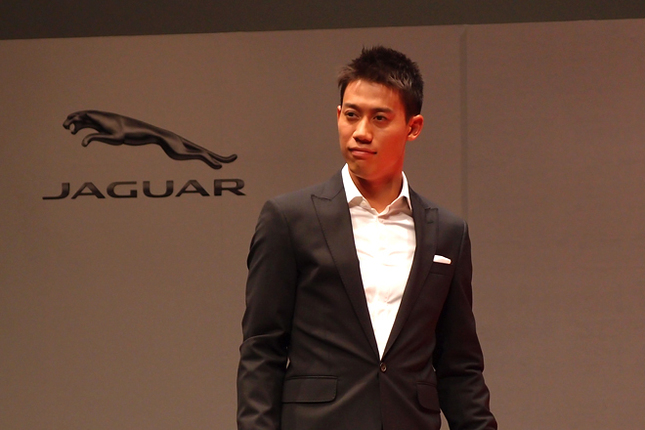 ジャガーの新たなブランドアンバサダーに就任した、プロテニスプレーヤーの錦織 圭選手。