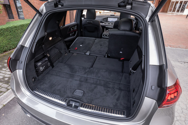 GLE400d用ラゲッジボード試作品