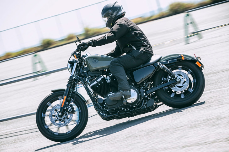 ハーレーダビッドソン・アイアン883