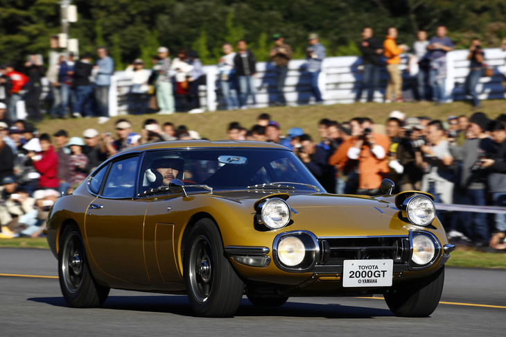 ヤマハにとっても特別なクルマとなった「2000GT」。同社の企業ミュージアム「コミュニケーションプラザ」には、ゴールドの個体が動態保存されている。