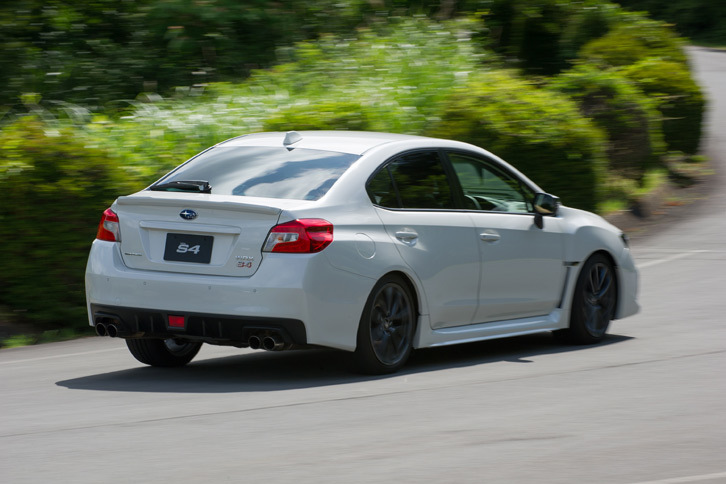 スバルWRX S4 2.0GT-S EyeSight