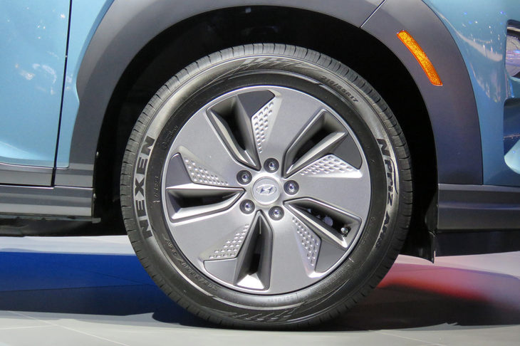 ヒュンダイ・コナ エレクトリック（タイヤ＆ホイール）