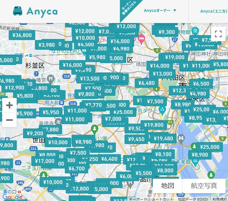 Anycaのオフィシャルサイトで、東京都内を基準に「スタッドレスタイヤ装着のクルマ」を検索してみた結果。200件以上という選択肢の多さに加えて、利用料のリーズナブルさも印象的だ。