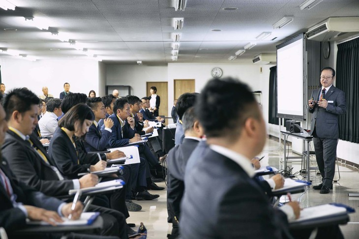 ディーラーマンのひとりひとりがモチベーションを高め、ボルボの伝道師になることが目標だ。