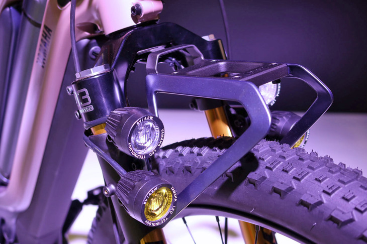 ヤマハY-01W AWD（前後両輪駆動のアドベンチャーeバイク）