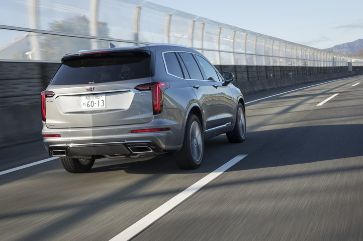 充実した装備と、不足のない動力性能、快適な乗り心地を併せ持つ「XT6」は、欧州プレミアム勢のSUVにも引けを取らない実力の持ち主だった。