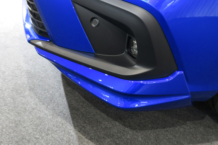 ホンダ・シビックLX ホンダアクセス用品装着車（フロントロワスカート）