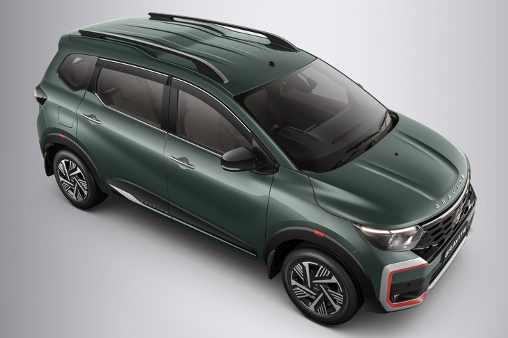 2026年2月にインド日産が発表した「グラバイト」。インドのファミリー層を狙ったMPVで、チェンナイで生産される。